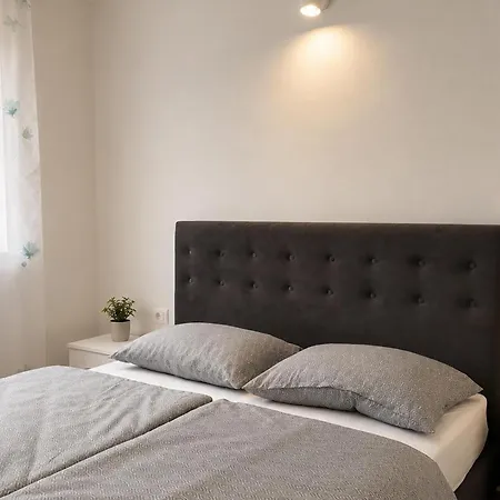Dom wakacyjny 3 Bedroom Gorgeous In Poreč