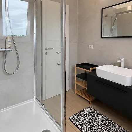 Dom wakacyjny 3 Bedroom Gorgeous In Poreč