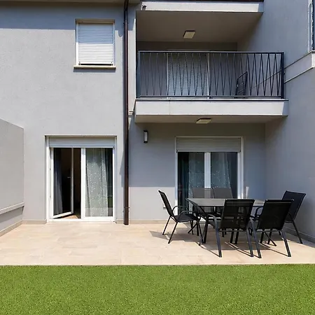 3 Bedroom Gorgeous In Dom wakacyjny Poreč